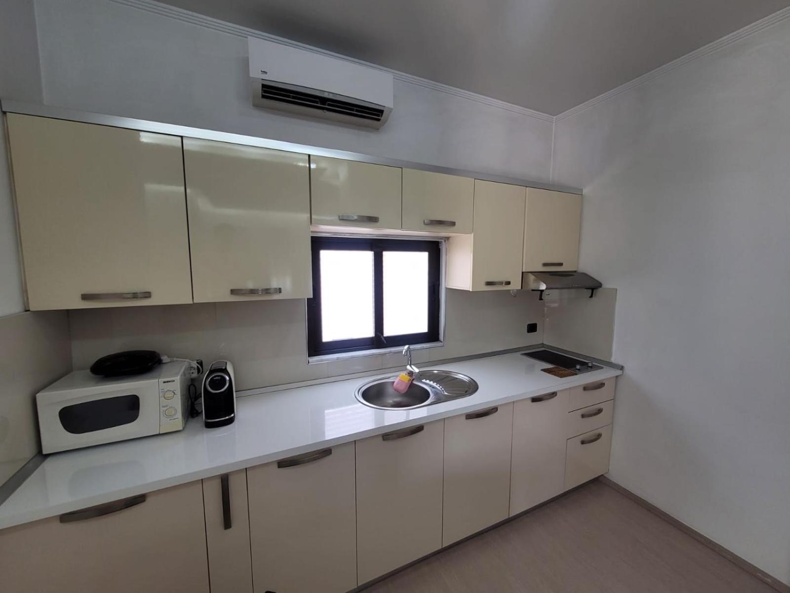 An Apartment With Fireplace Tirana Bagian luar foto